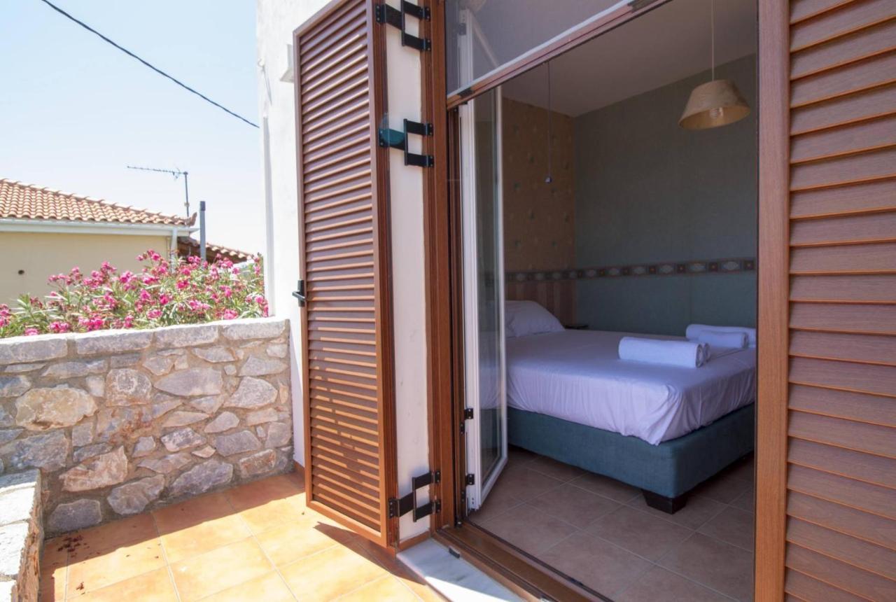 Malvazios Villas #4 Gythio Ngoại thất bức ảnh