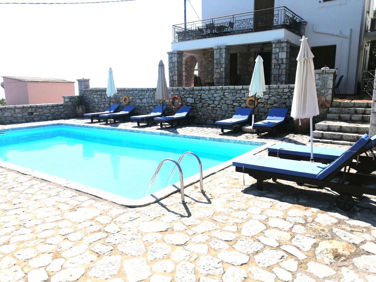 Malvazios Villas #4 Gythio Ngoại thất bức ảnh